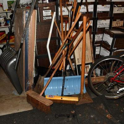 Garage 58)