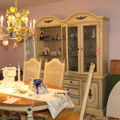 093 dining room