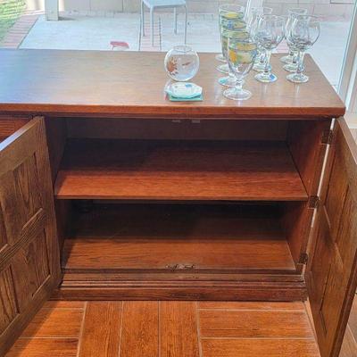 Vintage Henredon "Artefacts" sideboard buffet 