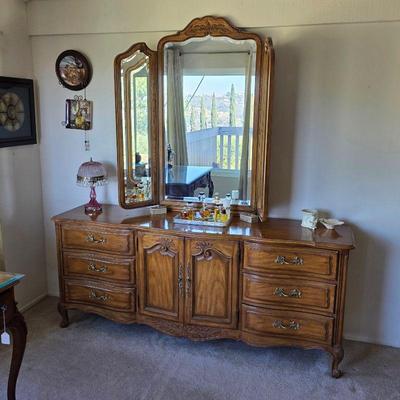 Drexel French Provincial dresser with mirror