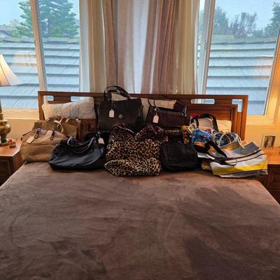 Women's purses