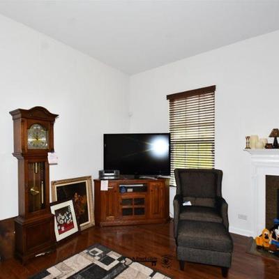 043 living room