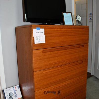 370 bedroom b
