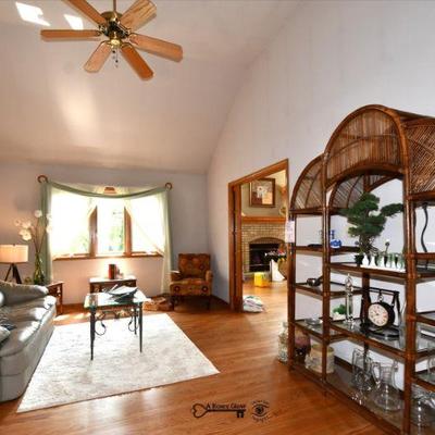 046 living room