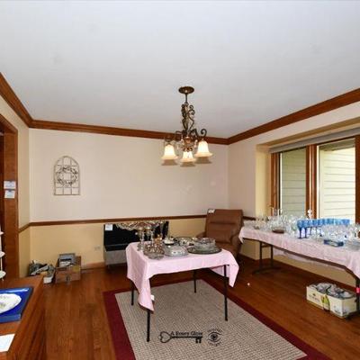 150 dining room