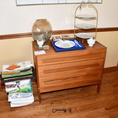 104 dining room