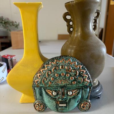 PPE270 Vintage Decorative Trio 