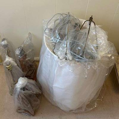 PPE351- Two Sets Of Lamps But Only 2 Shades 
