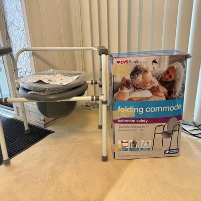 PPE012- BEDSIDE COMMODE 