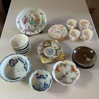 PPE203- Variety Of Porcelain Plates And Dishes
