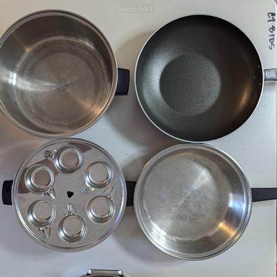 PPE080 Assorted Cooking Pots And Pans.