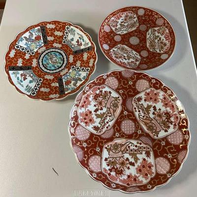 PPE242- Vintage Hand Painted Gold Imari Plates