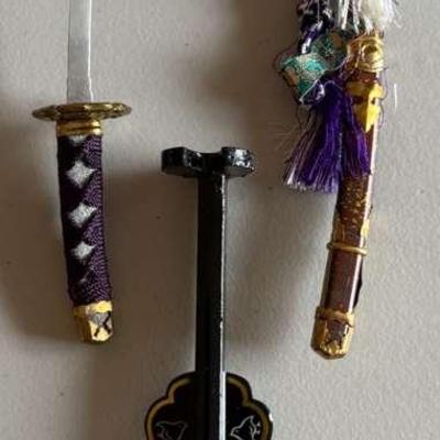 PPE150 Japanese Celebration Display Set - Miniature Bow, Arrow, and Sword