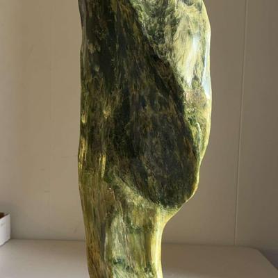 PPE237 Pollished Natural Jade Stone With Wood Base