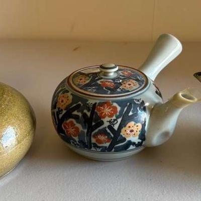 PPE135 Three Small Ceramic Teapots