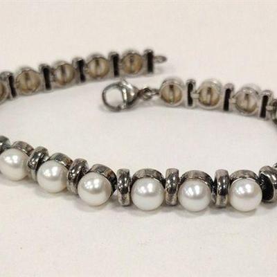 Sterling pearl bracelet