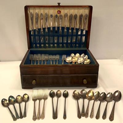 Silver Inlaid/plate Flatware With Storage Chest 