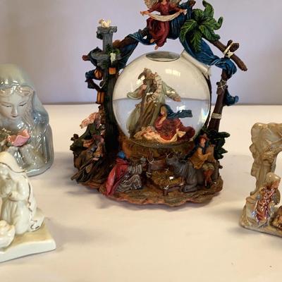 Musical Nativity Water globe and Small Nativity Scenes