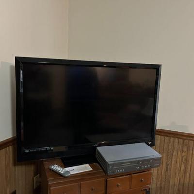 Flat-Screen TV with DVD Player
- A modern Vizio flat-screen TV with a DVD player, perfect for media rooms or smaller living spaces. Still...