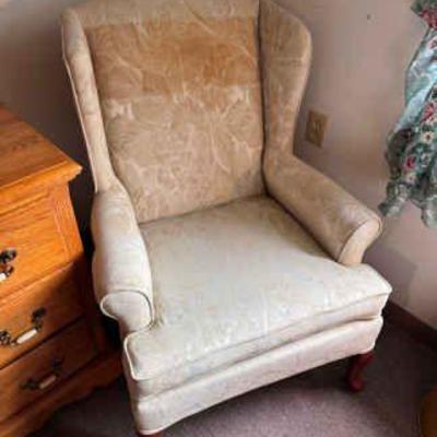Best Chairs INC - Cushioned Arm Chair
