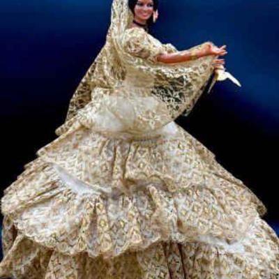 Vintage Marin Chiclana Flamenco Doll
