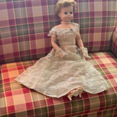 Betty The Beautiful Bride Deluxe Reading Vinyl Doll
