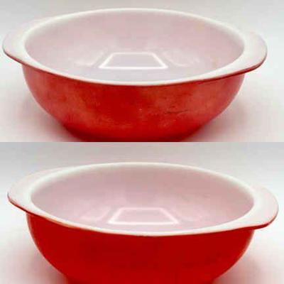 (2) Red Pyrex Mixing Bowls
