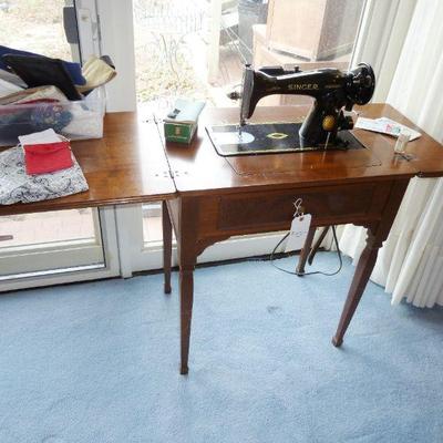 1952 Singer Sewing Machine $45