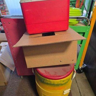#18082 • 4 Igloo Coolers
