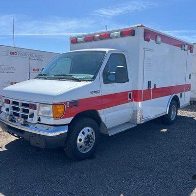 #72 • 2006 Ford Econoline Diesel Ambulance
