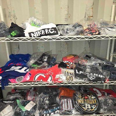 #4046 • Approx (50) NHL & Soccer T-Shirts & Apparel
