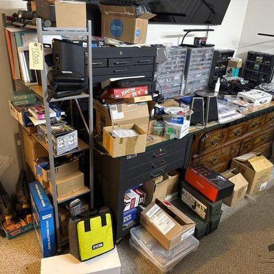 #15000 • Batteries, Flashlights, US General Tool Boxes & More
