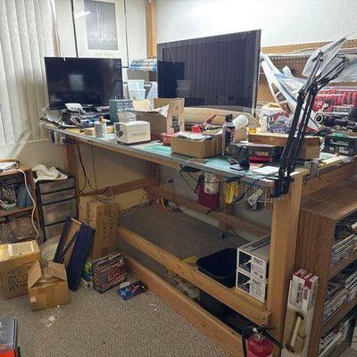 #15004 • (2) Samsung TVs, Samsung Blu-Ray Player, Workbench & More
