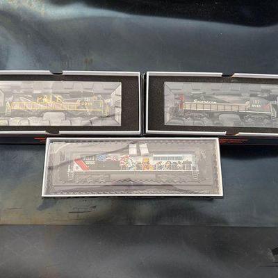 #10502 • (3) MTH Electric Trains Locomotives
