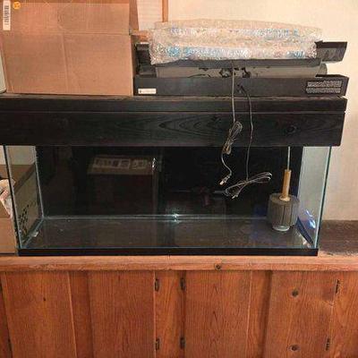 #14006 • Fish Tank, Cabinet & Fish Tank Equipment
