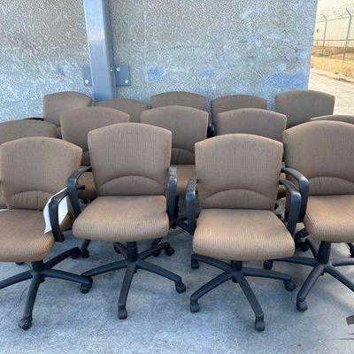 #2902 • (14) Office Chairs
