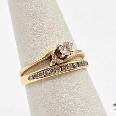#730 • 14k Gold and Diamond Ring, 2.93g
