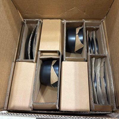 #11042 • 32pc Pure Living Dinnerware Set
