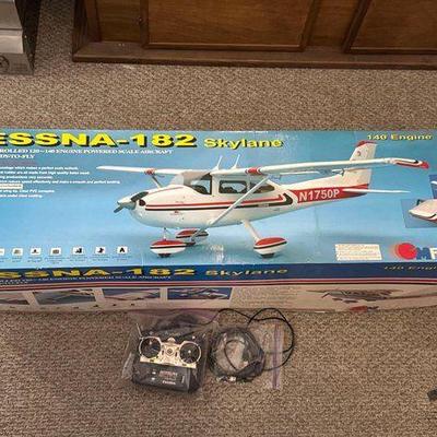 #10552 • CMPro Cessna-182 Skylane RC Airplane
