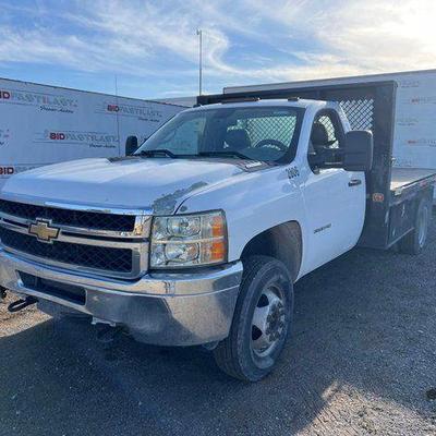 #100 • 2011 Chevrolet Silverado 3500 HD
