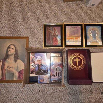 #12530 • Religious Artwork, Bibles, and Framed Prints Collection
