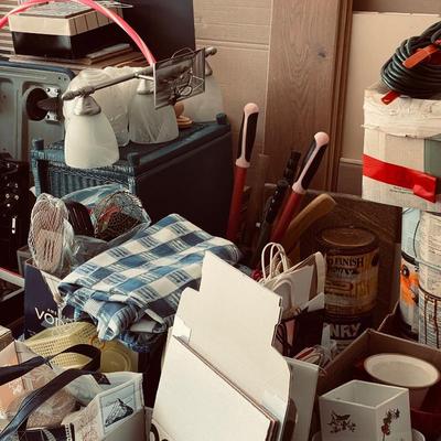 Estate sale photo
