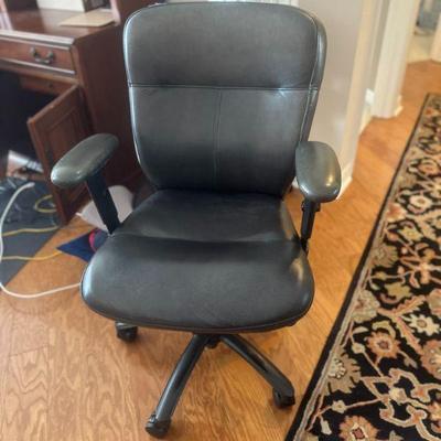 comfortable office chair