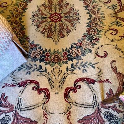 ACCENT RUG