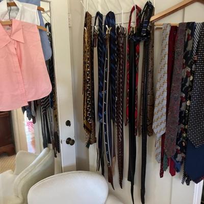 MEN'S AND WOMEN'S ACCESSORIES
