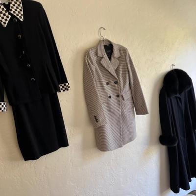 ST JOHN-OUTWEAR