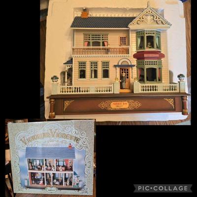 Enesco Victorian Vignette