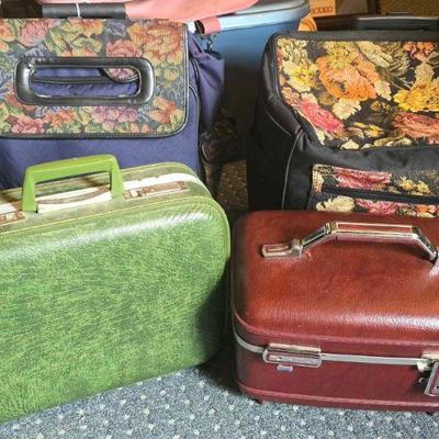 Sale Photo Thumbnail #24: Vintage Luggage - American Tourister