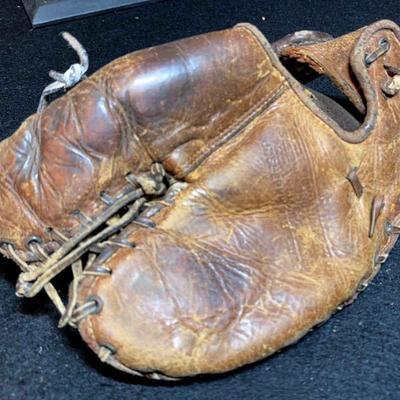 Wilson major league" baseball glove