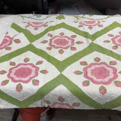 Rose of sharon pattern quilt for repair or repupose